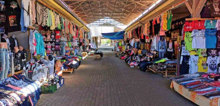 Tschechenmarkt-Cheb-Eger-Halle-Staende
